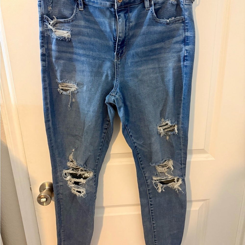 American Eagle Outfitters Light Blue Distressed Skinny Jeans